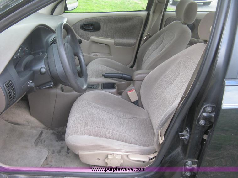 image for item L3824 2000 Saturn SL