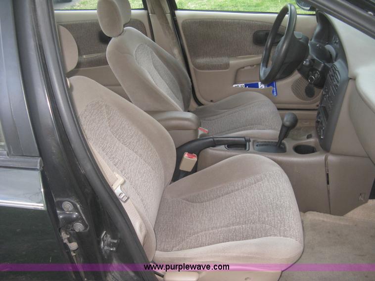 image for item L3824 2000 Saturn SL