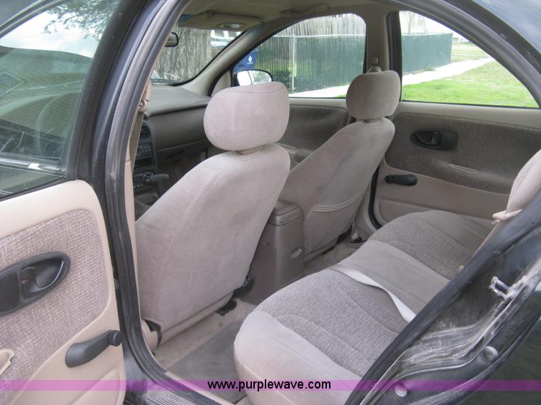 image for item L3824 2000 Saturn SL