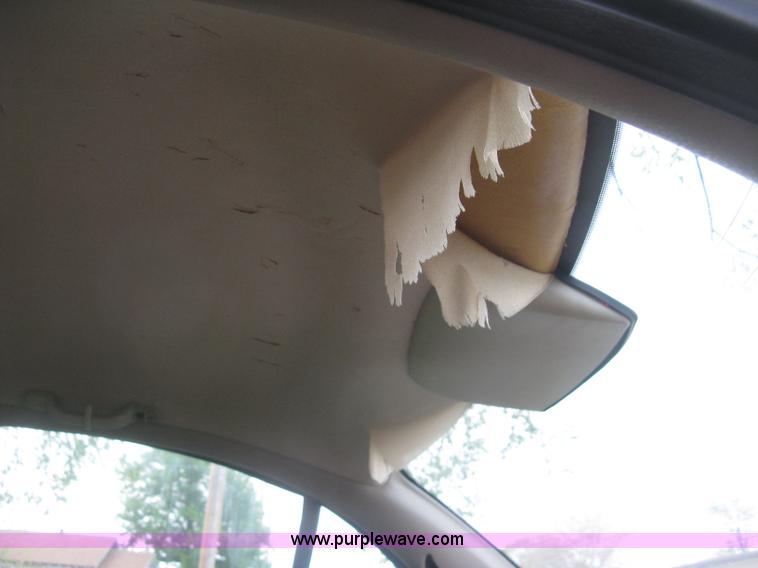 image for item L3824 2000 Saturn SL