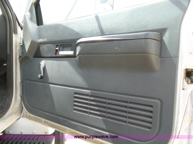 image for item L5490 1994 Chevrolet Kodiak delivery truck