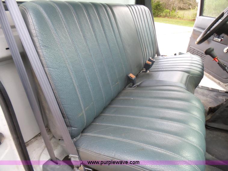 image for item L5490 1994 Chevrolet Kodiak delivery truck