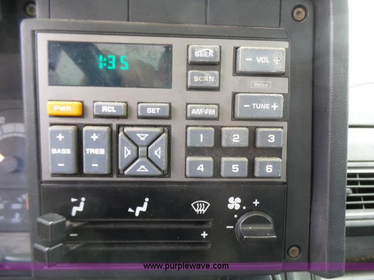 image for item L5490 1994 Chevrolet Kodiak delivery truck