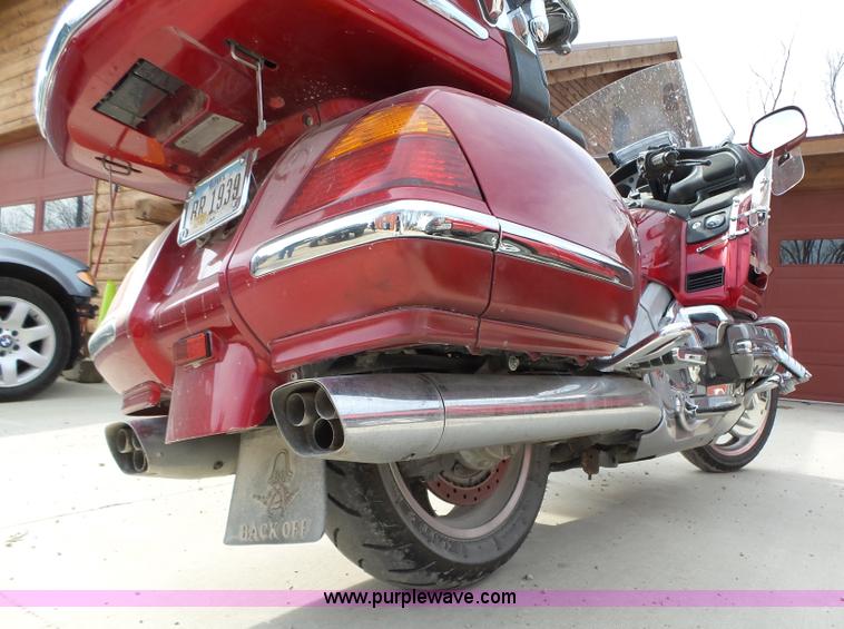 image for item L5655 2004 Honda GL1800 Gold Wing motorcycle