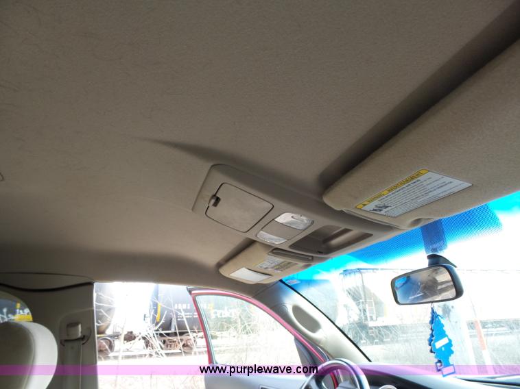 image for item L5660 2006 Toyota Tacoma SR5 Ext. Cab pickup truck