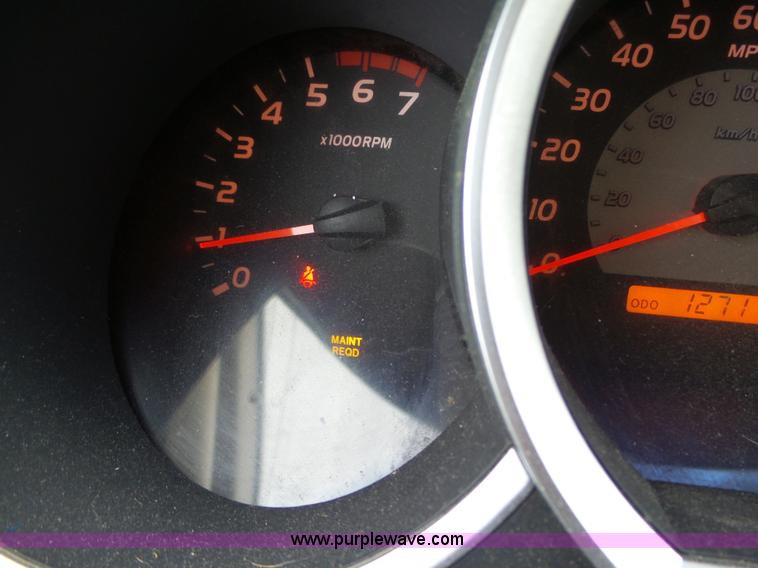 image for item L5660 2006 Toyota Tacoma SR5 Ext. Cab pickup truck