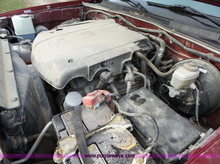 image for item L5660 2006 Toyota Tacoma SR5 Ext. Cab pickup truck