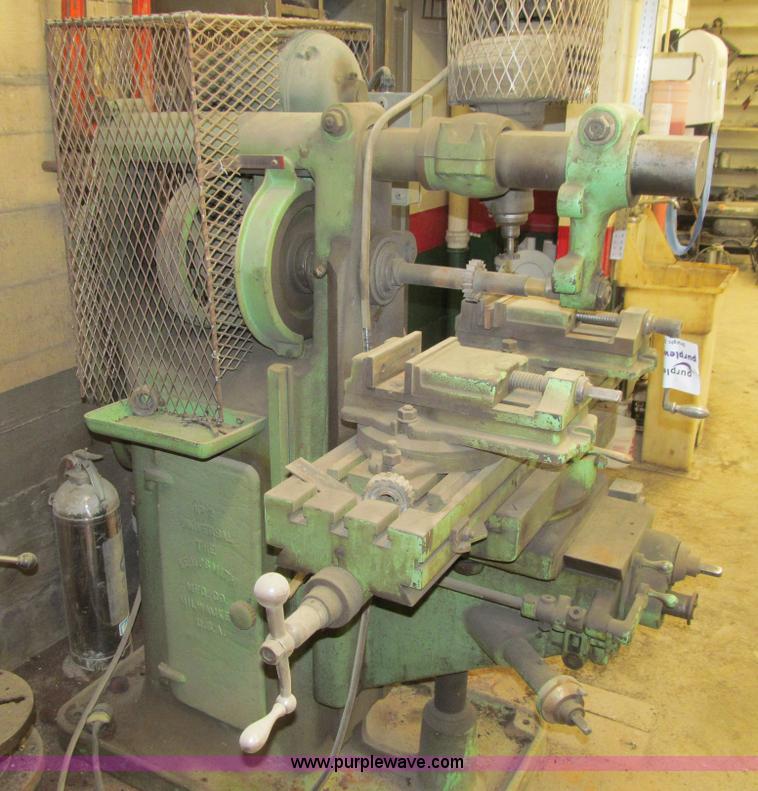 image for item L5684 Kemsmith vertical milling machine
