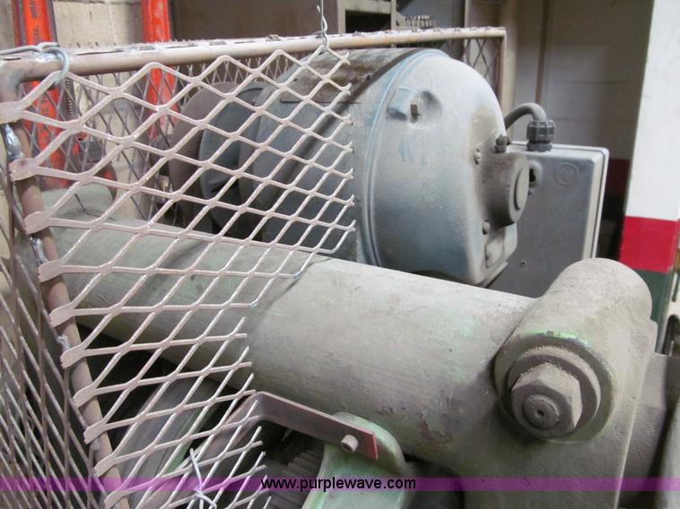 image for item L5684 Kemsmith vertical milling machine