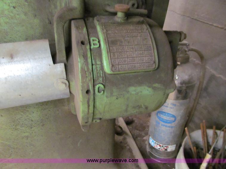 image for item L5684 Kemsmith vertical milling machine