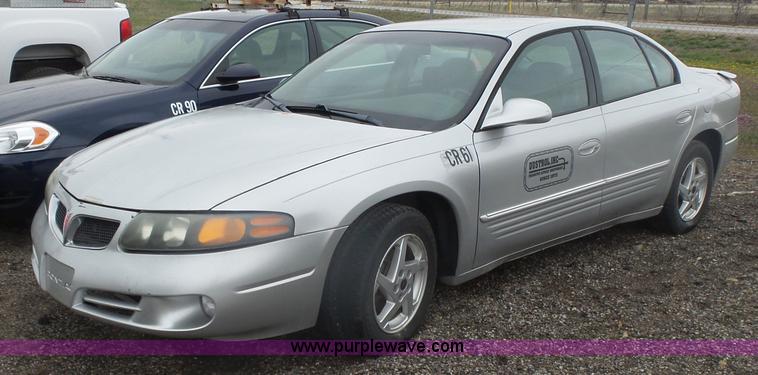 image for item L7473 2003 Pontiac Bonneville SE
