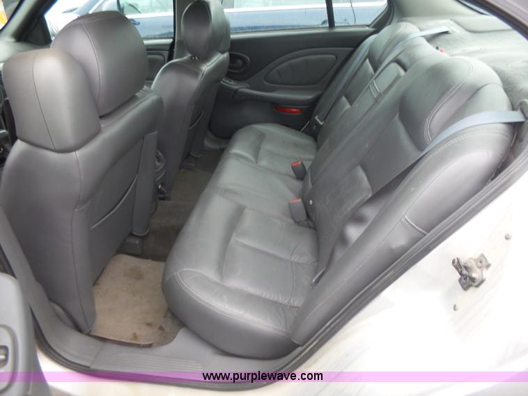 image for item L7473 2003 Pontiac Bonneville SE