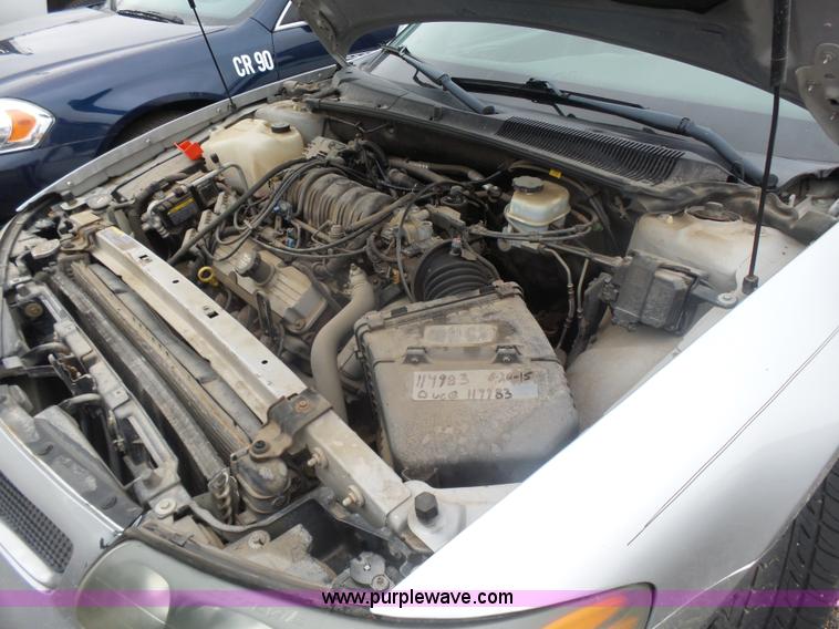 image for item L7473 2003 Pontiac Bonneville SE