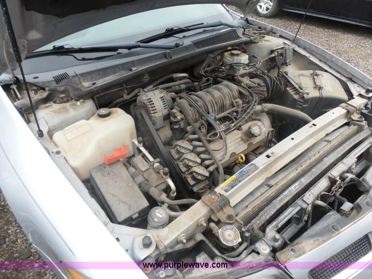 image for item L7473 2003 Pontiac Bonneville SE