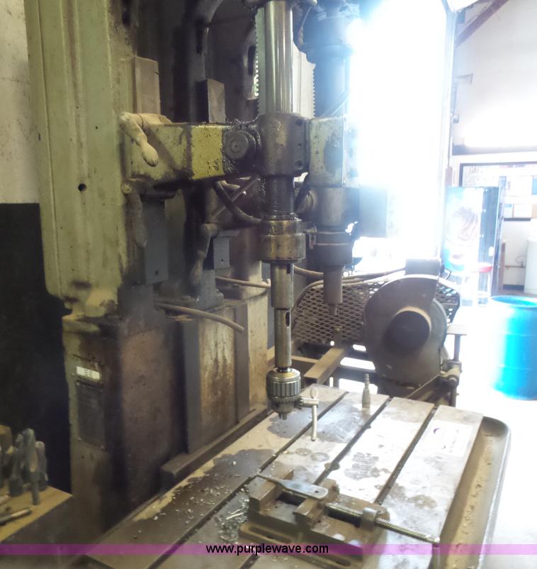 image for item L7474 Avey drilling machine