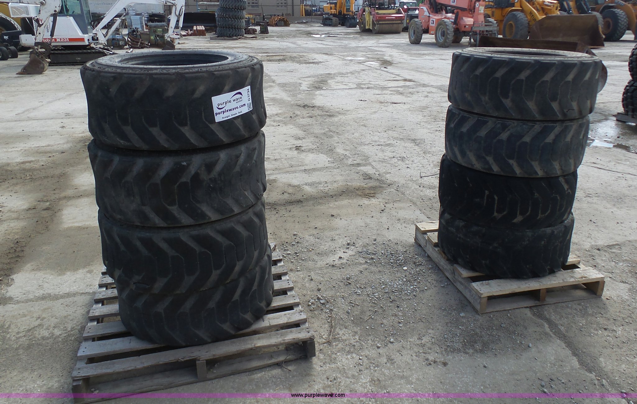 (8) 1216.5 skid steer tires in Kansas City, MO Item G3734 sold