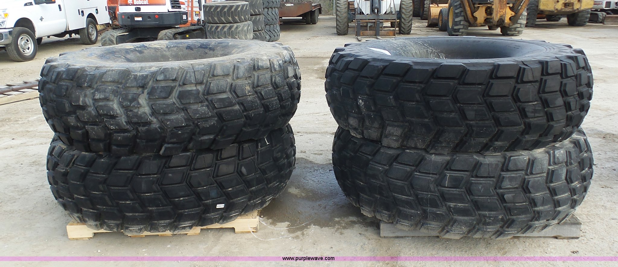 (4) Michelin 21R25 tires in Kansas City, MO Item G3735 sold Purple Wave