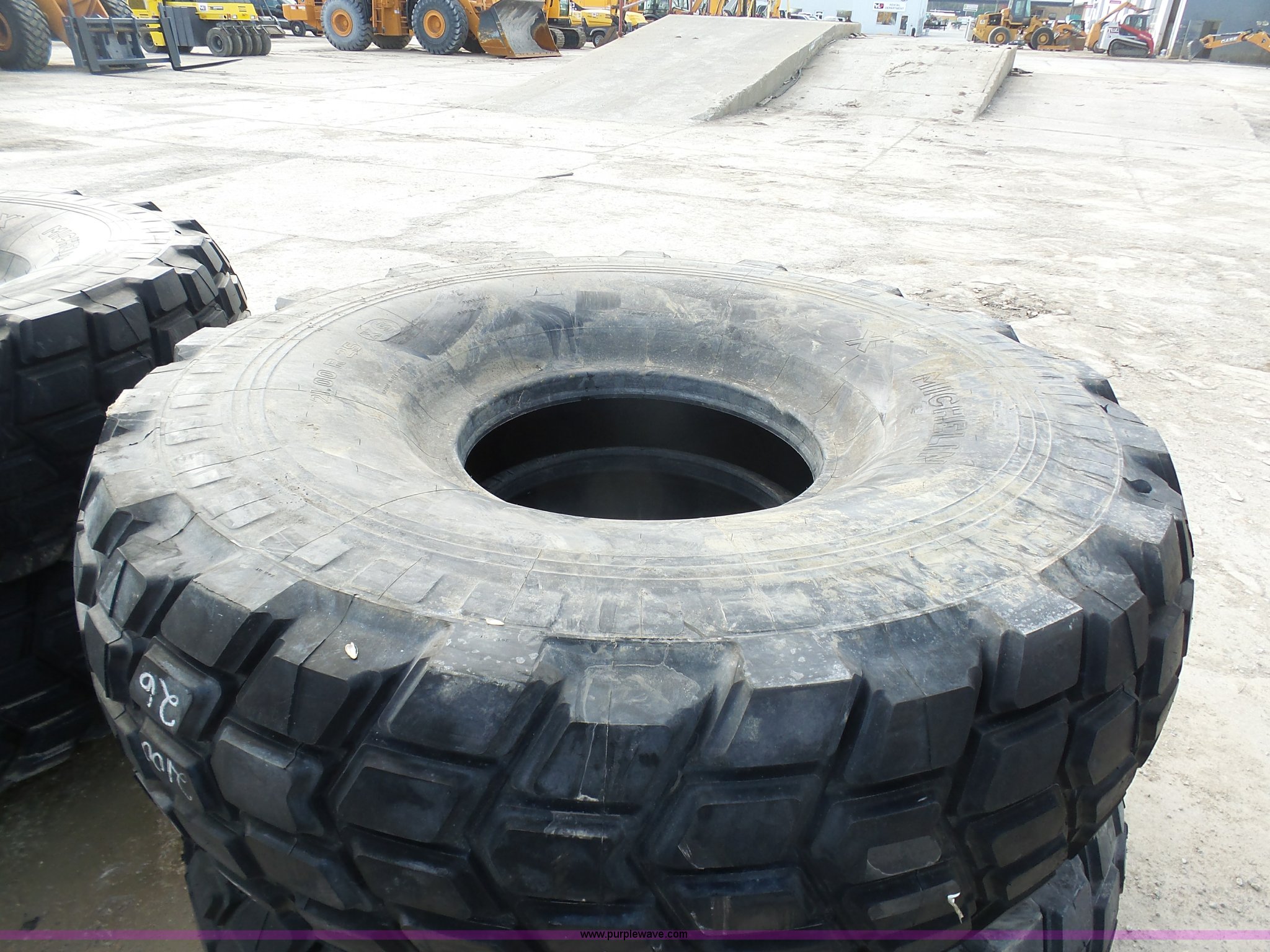 (4) Michelin 21R25 tires in Kansas City, MO Item G3735 sold Purple Wave