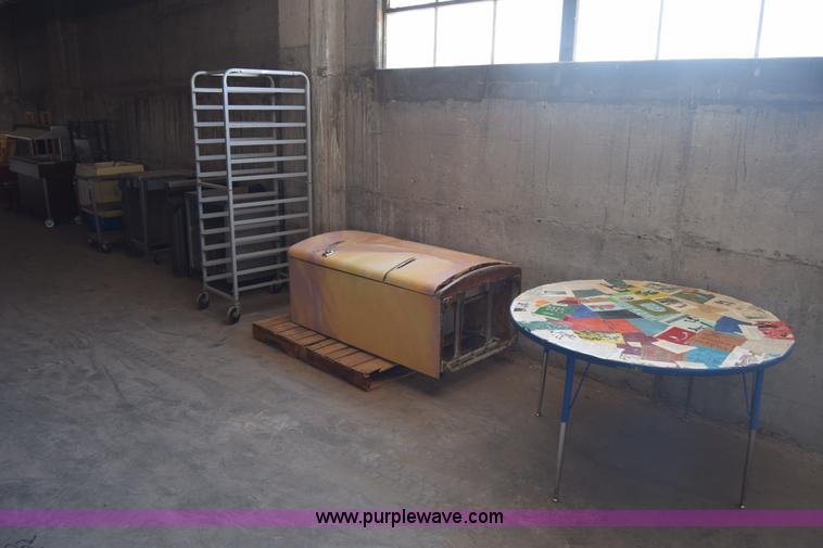 image for item AR9667 Restaurant equipment