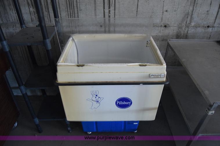 image for item AR9667 Restaurant equipment