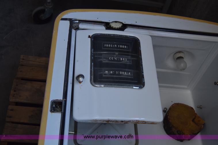 image for item AR9667 Restaurant equipment