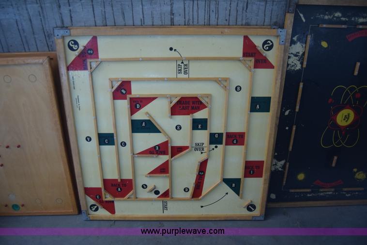 image for item AR9668 Board games