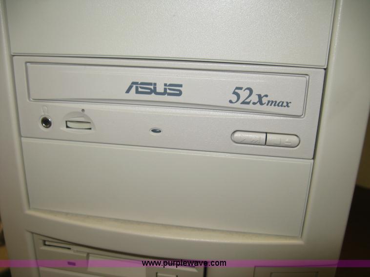 image for item BL9175 (2) G.E. Capital I-sim law enforcement patrol simulator