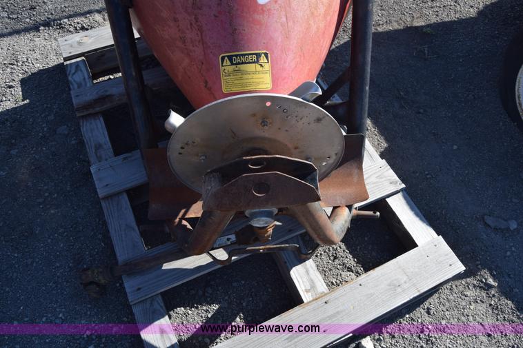 image for item BP9570 (2) Cosmo spreaders