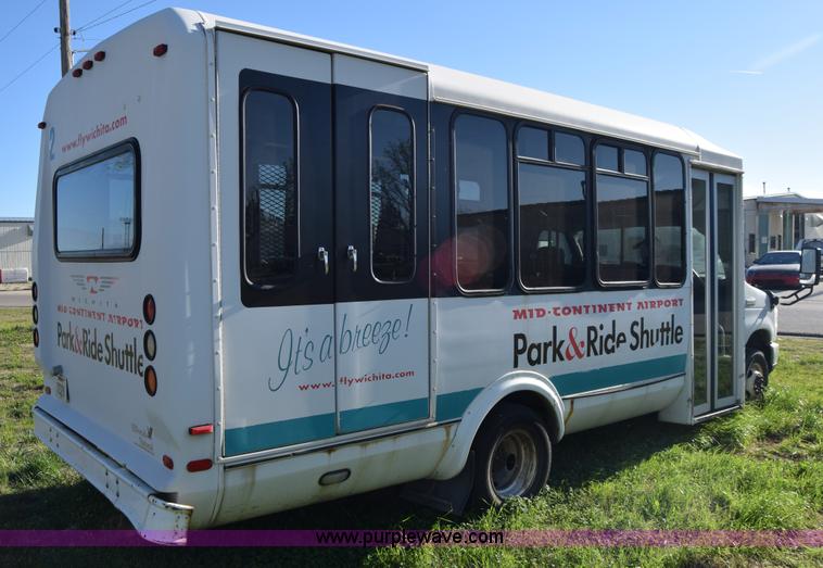 image for item BX9949 2008 Ford Eldorado E450 bus