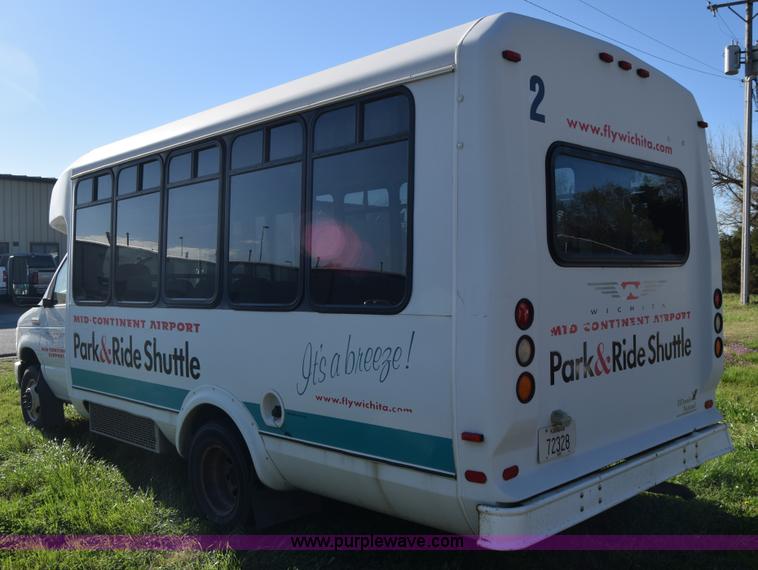 image for item BX9949 2008 Ford Eldorado E450 bus