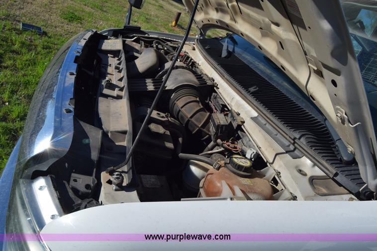 image for item BX9949 2008 Ford Eldorado E450 bus