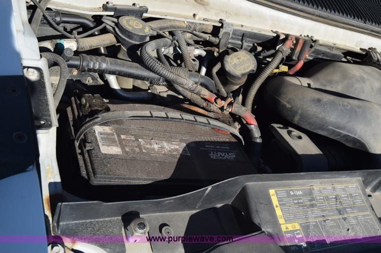 image for item BX9949 2008 Ford Eldorado E450 bus