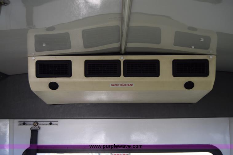 image for item BX9949 2008 Ford Eldorado E450 bus
