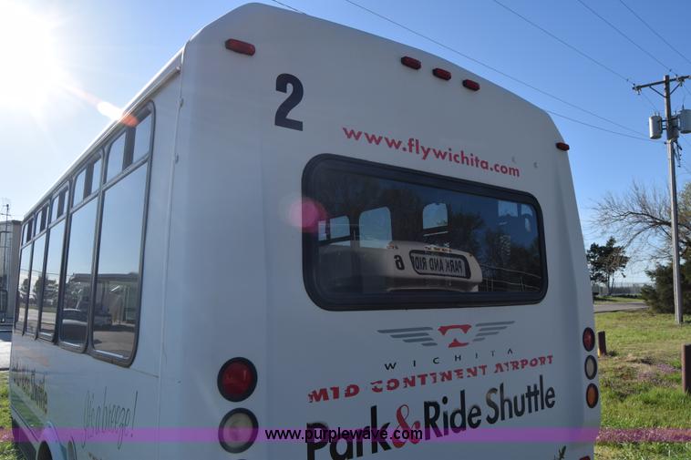 image for item BX9949 2008 Ford Eldorado E450 bus