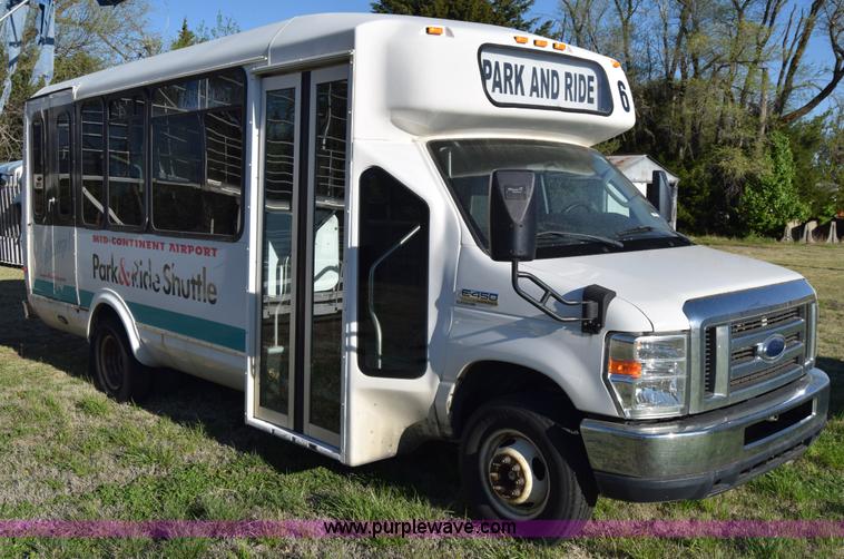 image for item BX9950 2011 Ford Eldorado E450 bus