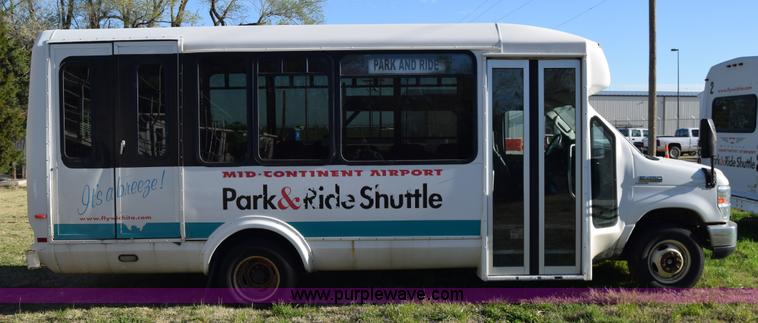 image for item BX9950 2011 Ford Eldorado E450 bus