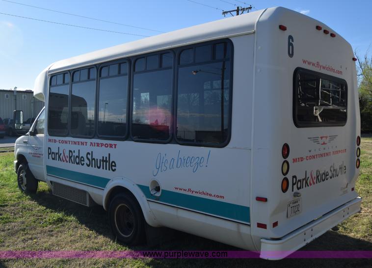 image for item BX9950 2011 Ford Eldorado E450 bus