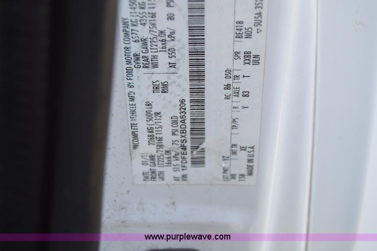 image for item BX9950 2011 Ford Eldorado E450 bus