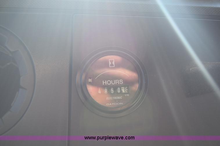 image for item BX9950 2011 Ford Eldorado E450 bus