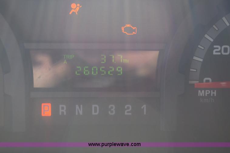 image for item BX9950 2011 Ford Eldorado E450 bus