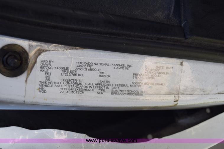 image for item BX9950 2011 Ford Eldorado E450 bus