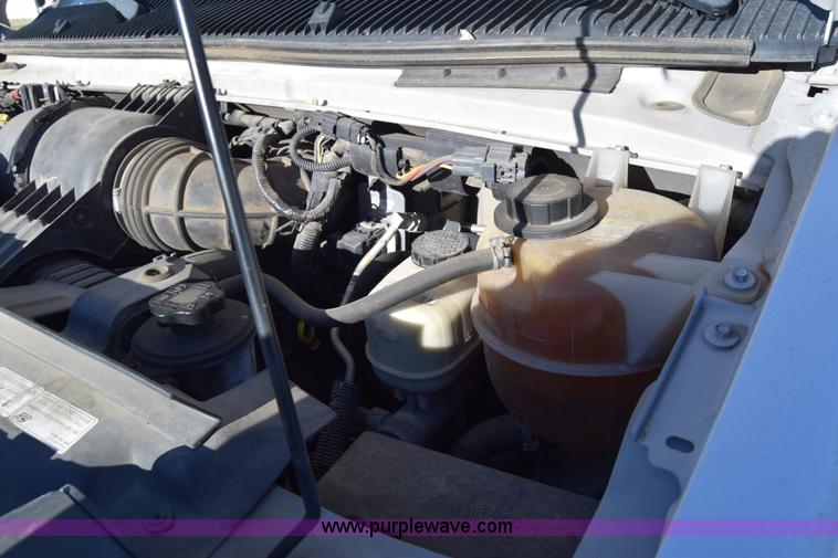 image for item BX9950 2011 Ford Eldorado E450 bus