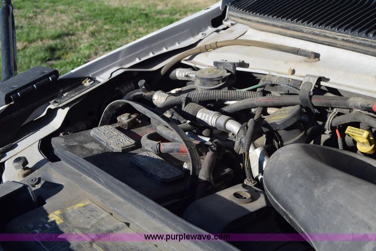 image for item BX9950 2011 Ford Eldorado E450 bus