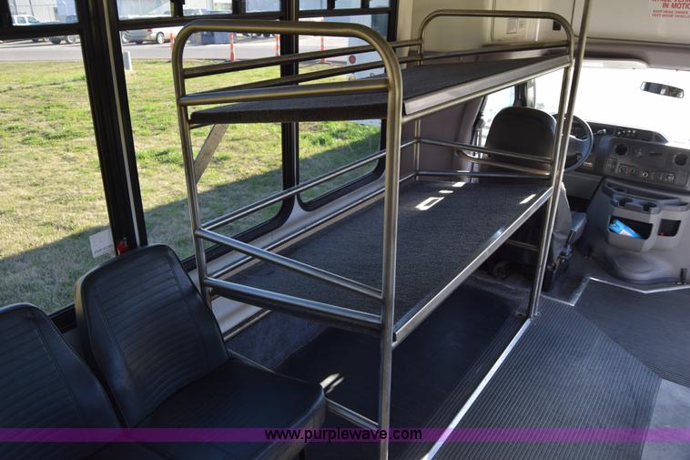 image for item BX9950 2011 Ford Eldorado E450 bus