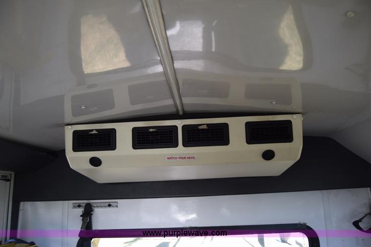 image for item BX9950 2011 Ford Eldorado E450 bus