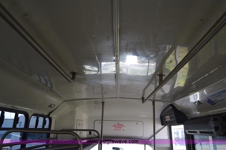 image for item BX9950 2011 Ford Eldorado E450 bus