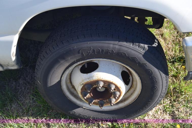 image for item BX9950 2011 Ford Eldorado E450 bus