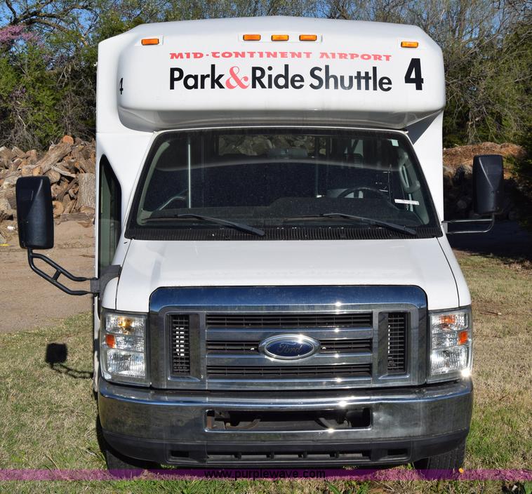 image for item BX9952 2009 Ford Eldorado E450 bus