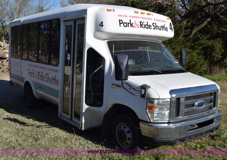 image for item BX9952 2009 Ford Eldorado E450 bus