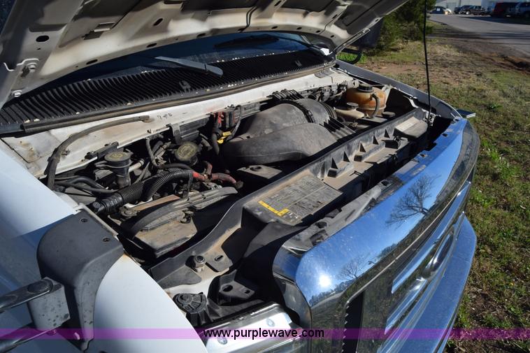 image for item BX9952 2009 Ford Eldorado E450 bus